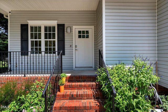 222 Marsh Avenue, Raleigh, NC 27606