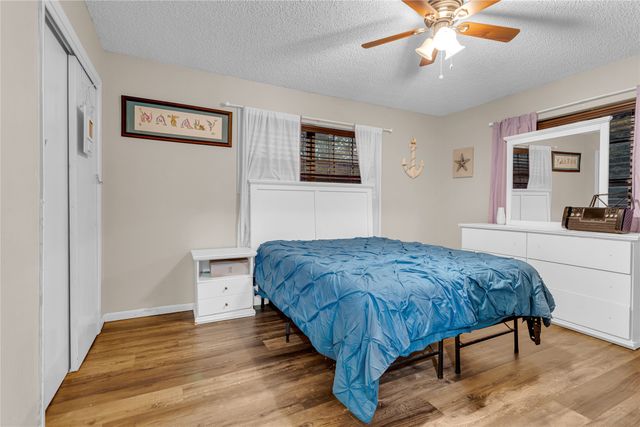 153 Circle Drive, Denison, TX 75021