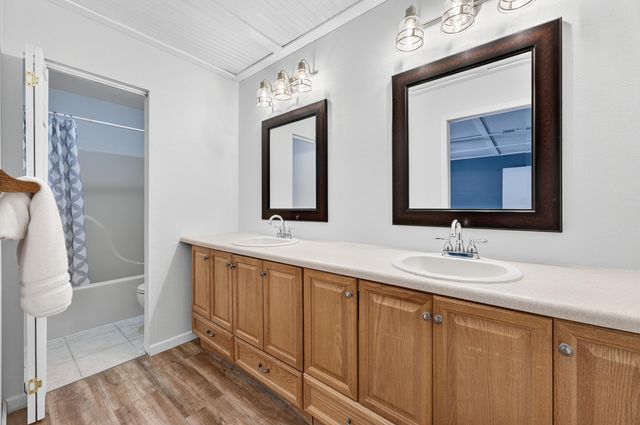 2833 Via Roma Court, Gulf Breeze, FL 32563