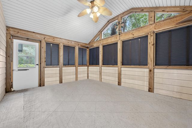 2833 Via Roma Court, Gulf Breeze, FL 32563