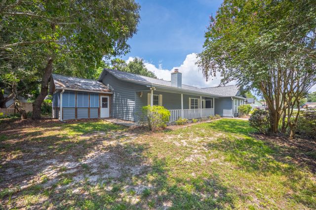2833 Via Roma Court, Gulf Breeze, FL 32563