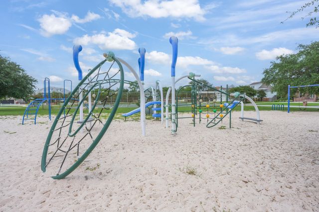 2833 Via Roma Court, Gulf Breeze, FL 32563