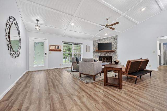 2833 Via Roma Court, Gulf Breeze, FL 32563