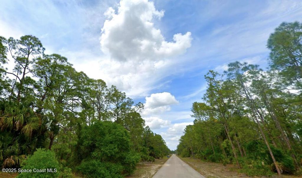 1607 Desoto Avenue, Lehigh Acres, FL 33972