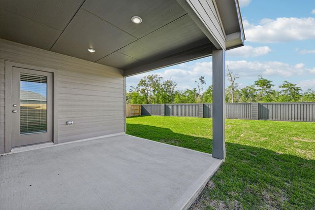 1233 Corsica Cliffs Drive, Huffman, TX 77336
