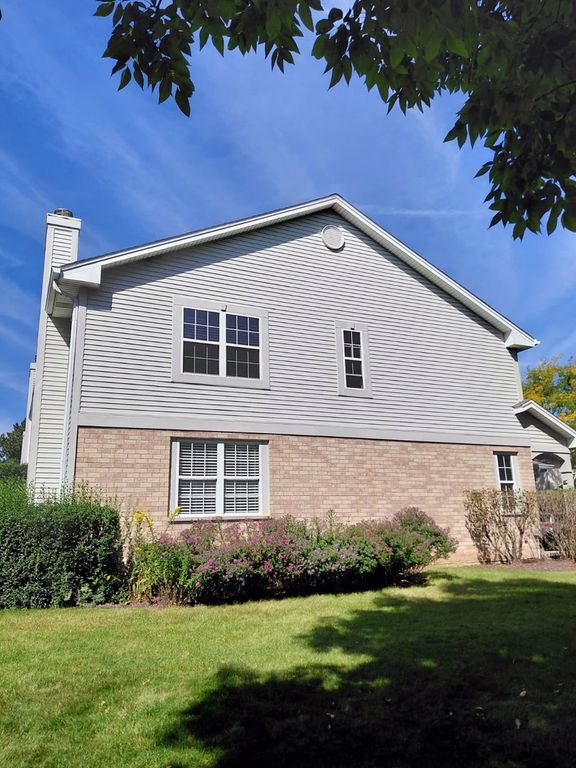 9411 Fountain Point Circle, Darien, IL 60561 — photo 3
