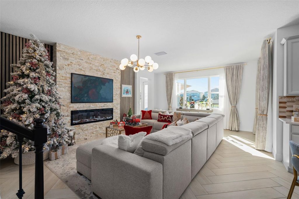 Image 27 of property listing at 5038 TIBET COURT, St Cloud, FL 34772