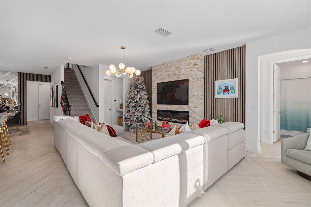 Image 30 of property listing at 5038 TIBET COURT, St Cloud, FL 34772