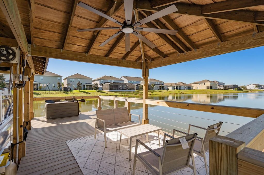 Image 10 of property listing at 5038 TIBET COURT, St Cloud, FL 34772