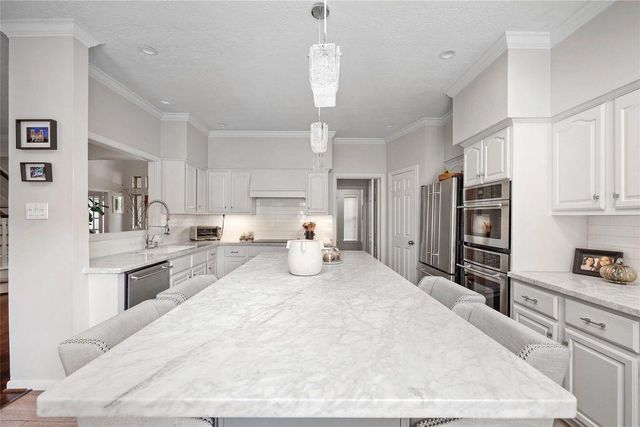 4111 Brook Shadow Drive, Houston, TX 77345