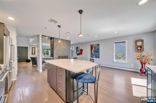 1 Collins Avenue, Closter, NJ 07624