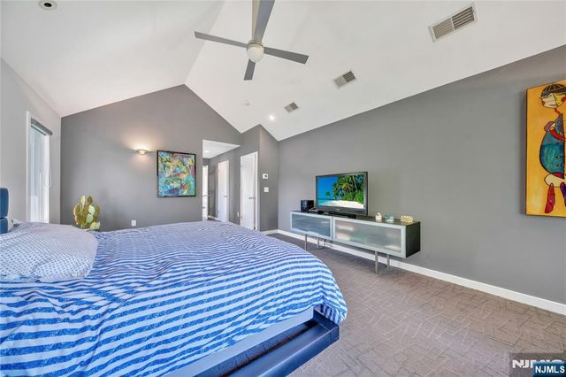 1 Collins Avenue, Closter, NJ 07624