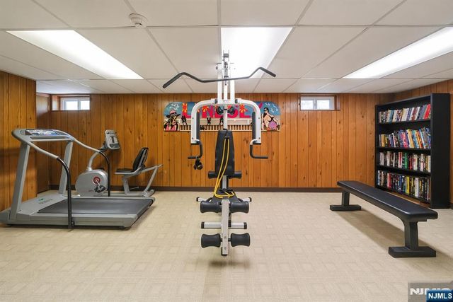1 Collins Avenue, Closter, NJ 07624