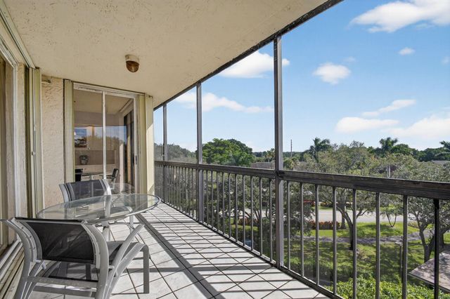 5301 Fountains Drive S 501, Lake Worth, FL 33467