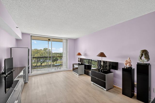 5301 Fountains Drive S 501, Lake Worth, FL 33467