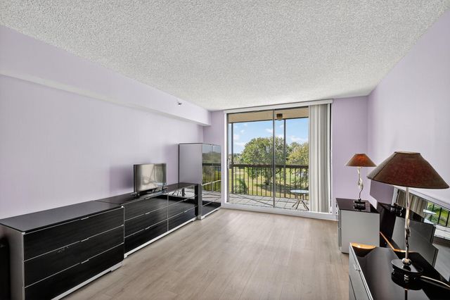 5301 Fountains Drive S 501, Lake Worth, FL 33467