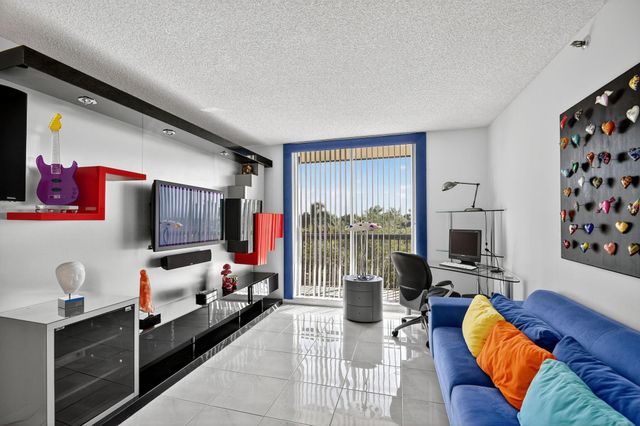 5301 Fountains Drive S 501, Lake Worth, FL 33467