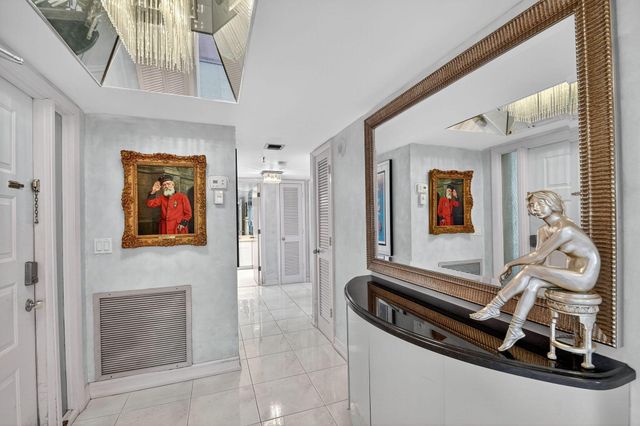 5301 Fountains Drive S 501, Lake Worth, FL 33467