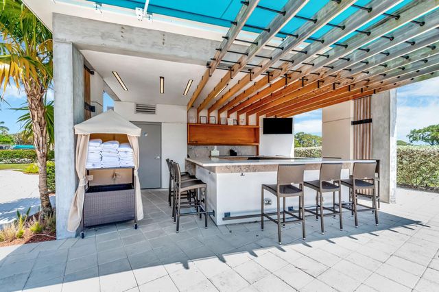 5301 Fountains Drive S 501, Lake Worth, FL 33467