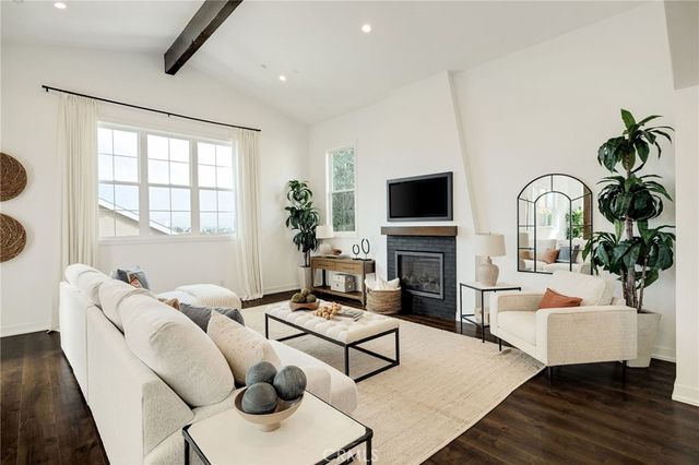 1919 Gates Avenue B, Redondo Beach, CA 90278