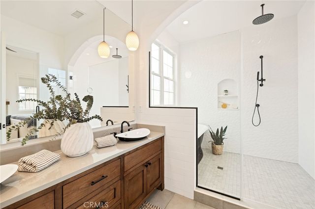 1919 Gates Avenue B, Redondo Beach, CA 90278