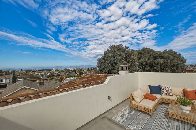 1919 Gates Avenue B, Redondo Beach, CA 90278