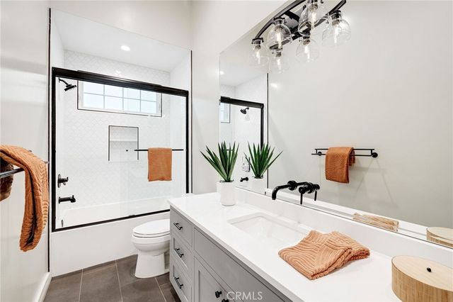1919 Gates Avenue B, Redondo Beach, CA 90278