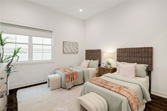 1919 Gates Avenue B, Redondo Beach, CA 90278