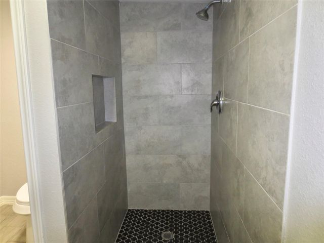 2204 Parker Road A, Houston, TX 77093