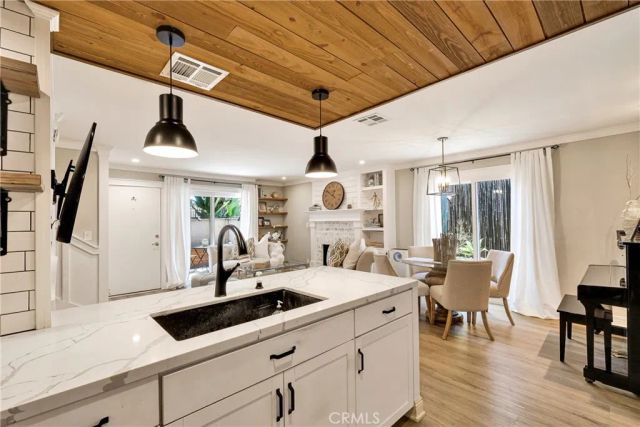 6431 Rugby Avenue E, Huntington Park, CA 90255