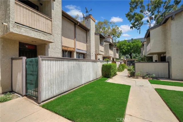 6431 Rugby Avenue E, Huntington Park, CA 90255