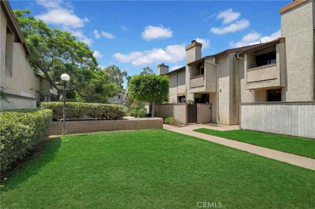 6431 Rugby Avenue E, Huntington Park, CA 90255