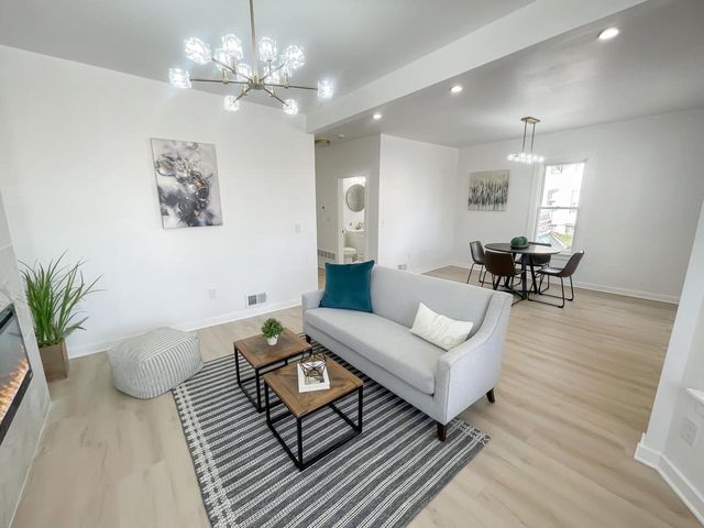 3249 N 14th STREET, Milwaukee, WI 53206