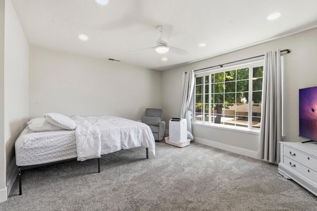 2017 Bridgewood Way, Modesto, CA 95355