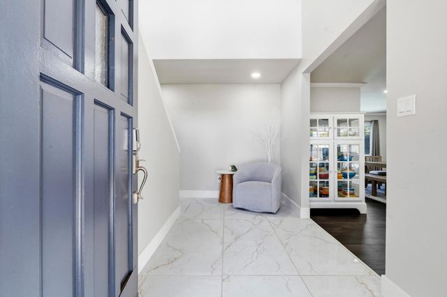 2017 Bridgewood Way, Modesto, CA 95355