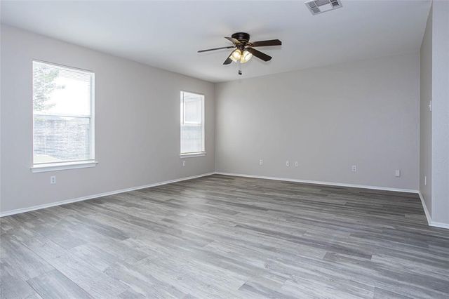 311 Quarter Ave, Buda, TX 78610