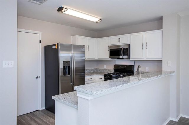 311 Quarter Ave, Buda, TX 78610