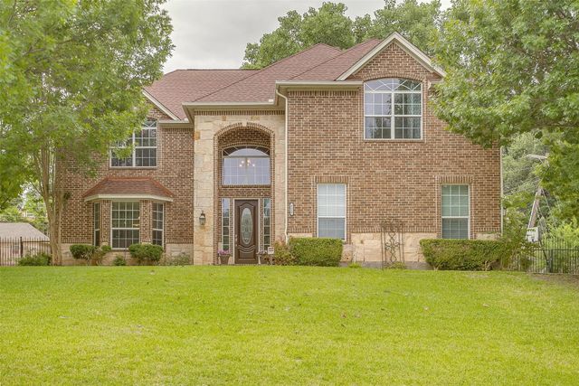 6329 Canyon Trail, Lake Worth, TX 76135