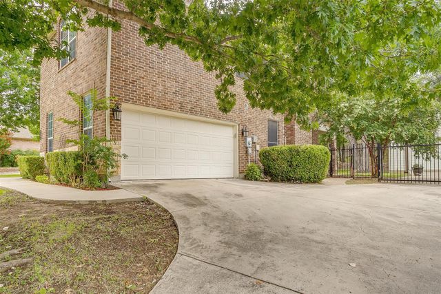 6329 Canyon Trail, Lake Worth, TX 76135
