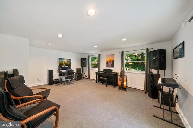 14820 PEACHWOOD DR, Silver Spring, MD 20905