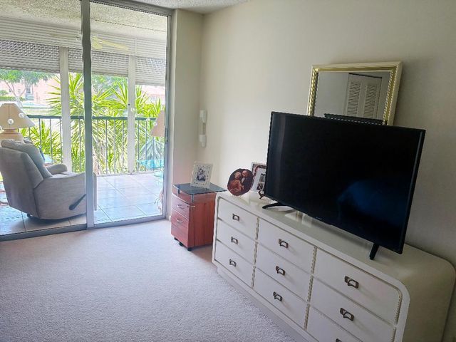 7561 NW 1st Street 207, Margate, FL 33063