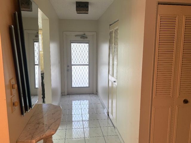 7561 NW 1st Street 207, Margate, FL 33063