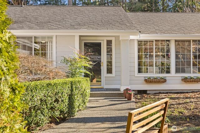 7917 71st Avenue NW, Gig Harbor, WA 98335