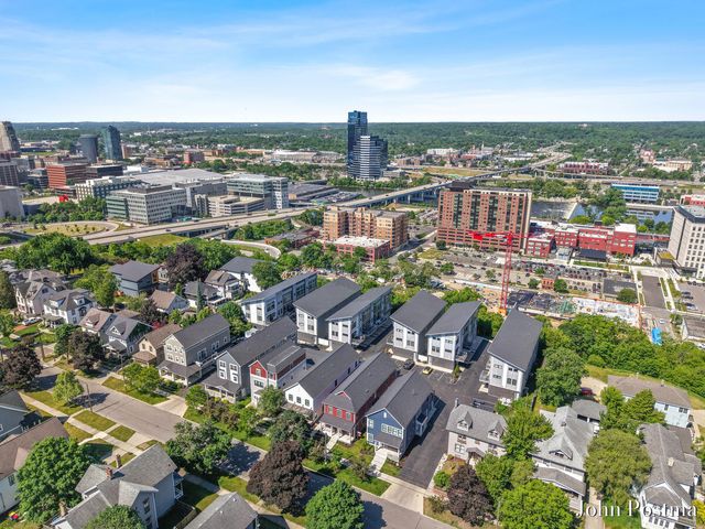 621 Fairview Avenue 1, Grand Rapids, MI 49503