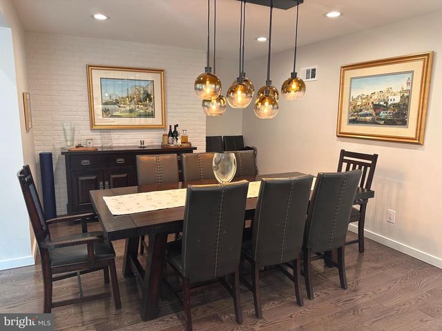 6005 NEILWOOD, North Bethesda, MD 20852