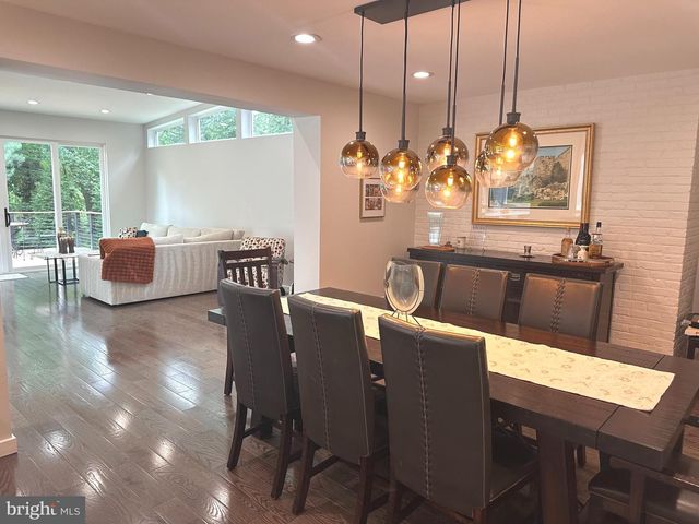 6005 NEILWOOD, North Bethesda, MD 20852