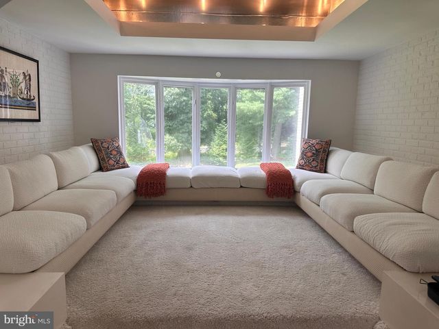 6005 NEILWOOD, North Bethesda, MD 20852