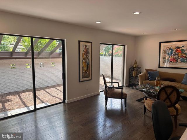 6005 NEILWOOD, North Bethesda, MD 20852