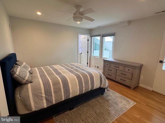 6005 NEILWOOD, North Bethesda, MD 20852