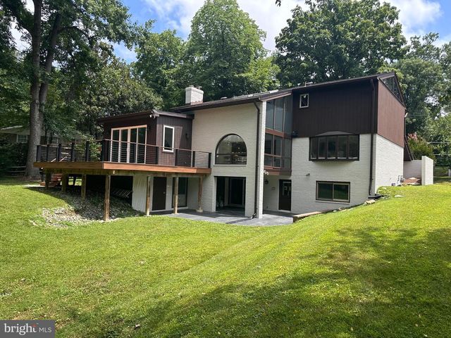 6005 NEILWOOD, North Bethesda, MD 20852